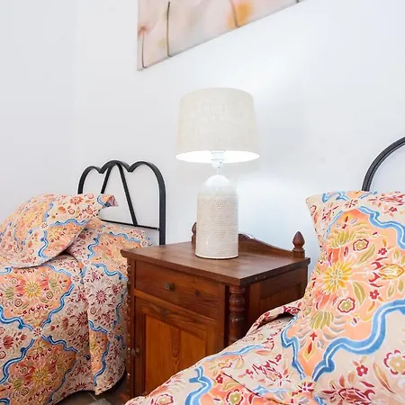 Holiday home Eslanzarote Testeyna House, Heated Pool, Super Wifi, Sat Tv, View To The Volcanoes